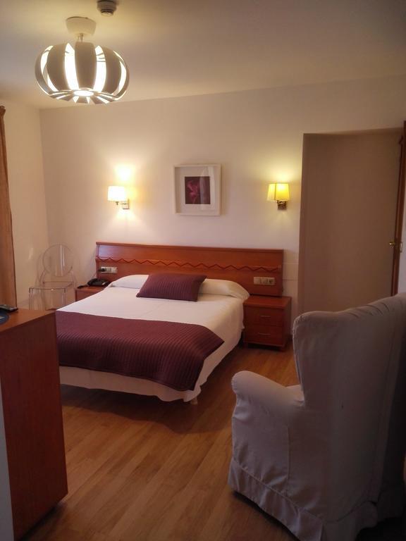Hotel Porta D'Alella Cameră foto